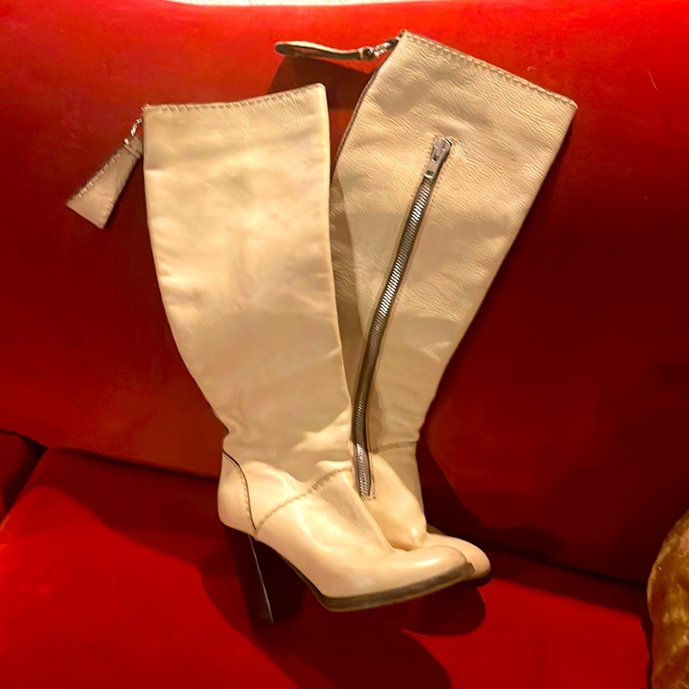 Chloe leather heals boots